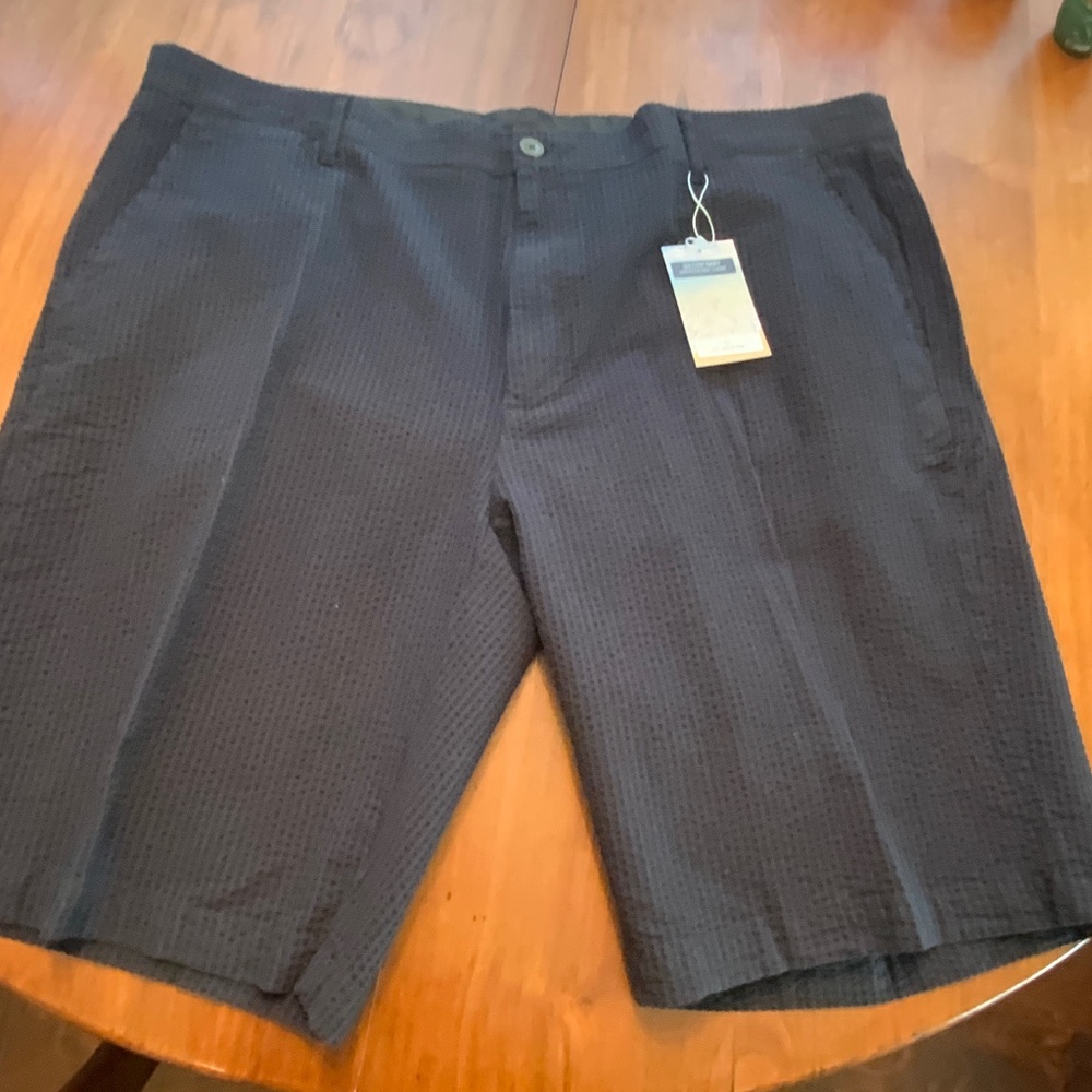 Chino golf shorts from George Roth Los Angeles - never worn